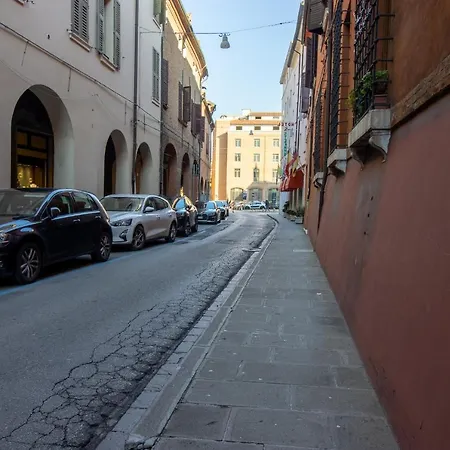 Central Cozy Apartment Ferrara